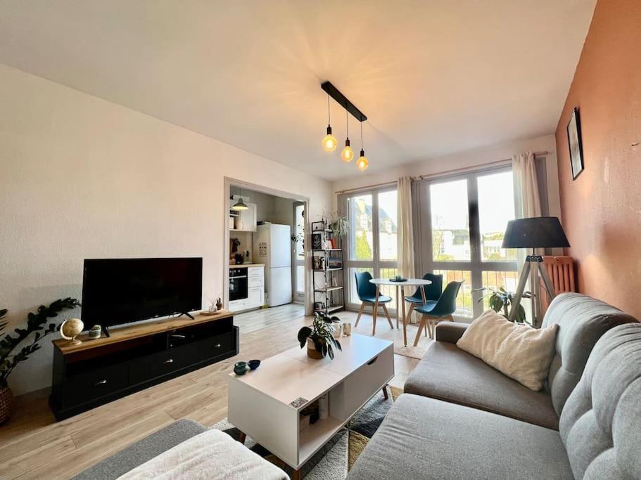 Ferienwohnung Le P'Tit Anatole - Joli T2 Avec Parking Poitiers Exterior foto